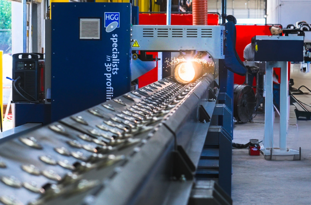 ProCutter 600 - 900 Plasma Cutting Machine | HGG Group We